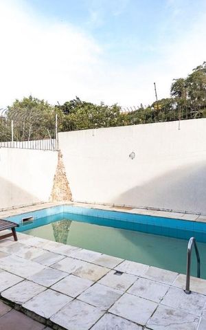 Casa para alugar com 311m², 4 quartos e 4 vagas Casa para alugar com 311m², 4 quartos e 4 vagasÁrea Comum