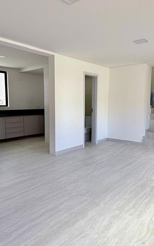 Apartamento à venda com 183m², 4 quartos e 2 vagas