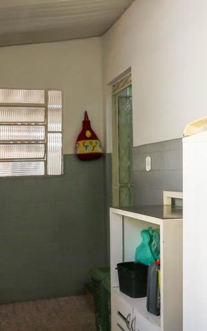 Casa à venda com 173m², 3 quartos e 4 vagas Casa à venda com 173m², 3 quartos e 4 vagasÁrea de Serviço
