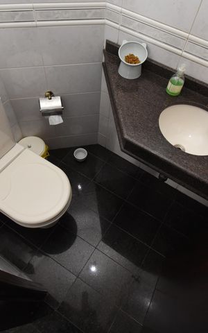 Casa de condomínio à venda com 450m², 3 quartos e 4 vagasLavabo