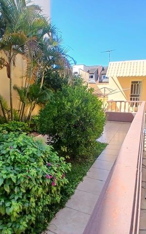 Casa de condomínio à venda com 450m², 3 quartos e 4 vagasÁrea externa