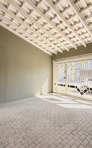Casa à venda com 125m², 3 quartos e 2 vagasGaragem