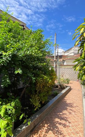 Casa à venda com 212m², 3 quartos e 4 vagas