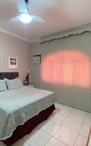 Casa à venda com 212m², 3 quartos e 4 vagas