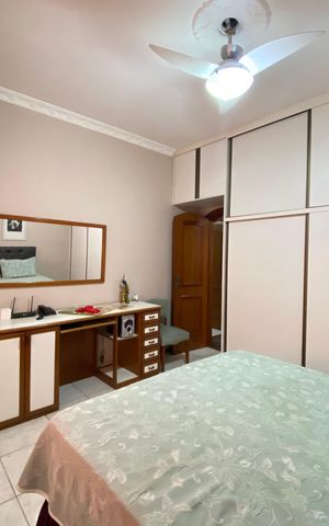 Casa à venda com 212m², 3 quartos e 4 vagas