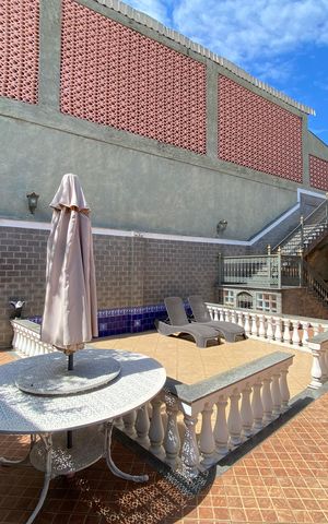 Casa à venda com 212m², 3 quartos e 4 vagas