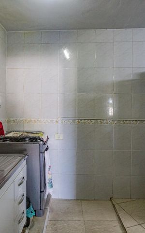 Casa à venda com 180m², 3 quartos e 2 vagas Casa à venda com 180m², 3 quartos e 2 vagasCozinha