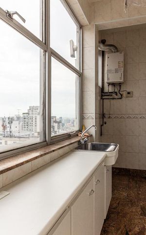 Apartamento à venda com 237m², 4 quartos e 2 vagasÁrea de Serviço