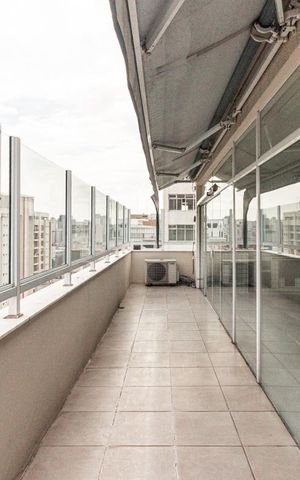 Apartamento à venda com 237m², 4 quartos e 2 vagasVaranda da Sala