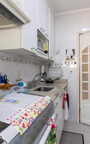 Apartamento à venda com 71m², 3 quartos e 2 vagasCozinha
