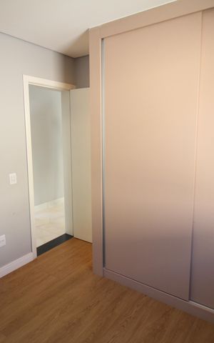 Casa à venda com 330m², 4 quartos e 5 vagasQuarto 3