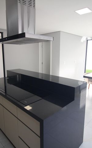 Casa à venda com 330m², 4 quartos e 5 vagasCozinha