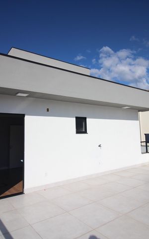 Casa à venda com 330m², 4 quartos e 5 vagasVaranda 2