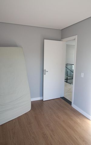 Casa à venda com 330m², 4 quartos e 5 vagasQuarto 4