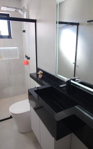 Casa à venda com 330m², 4 quartos e 5 vagasBanheiro 3