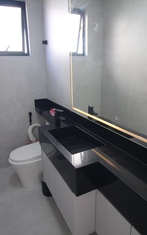 Casa à venda com 330m², 4 quartos e 5 vagasBanheiro 2
