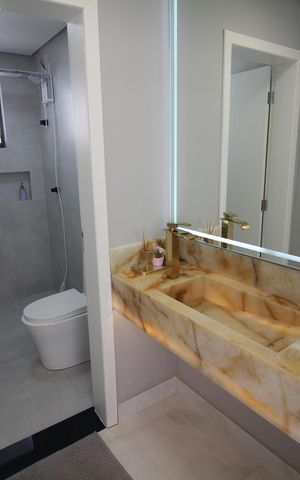 Casa à venda com 330m², 4 quartos e 5 vagasBanheiro 1