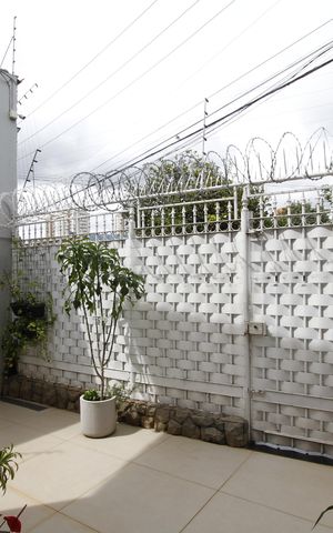 Casa à venda com 220m², 3 quartos e 1 vagaÁrea externa