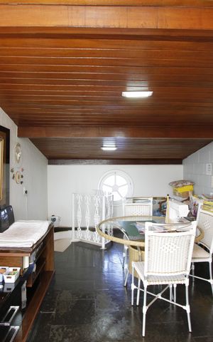 Casa à venda com 220m², 3 quartos e 1 vagaQuarto 4