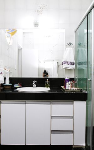 Casa à venda com 220m², 3 quartos e 1 vagaBanheiro da Suíte