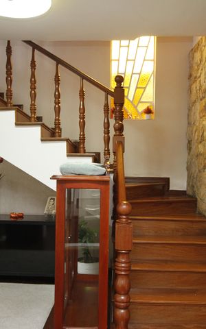 Casa à venda com 220m², 3 quartos e 1 vagaEscada