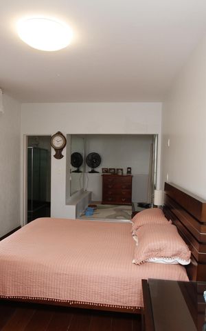 Casa à venda com 220m², 3 quartos e 1 vagaQuarto 3 - Suíte