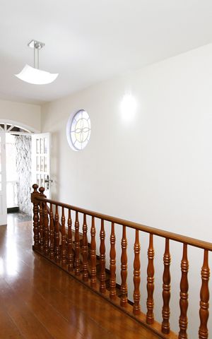 Casa à venda com 220m², 3 quartos e 1 vagaSegundo andar 