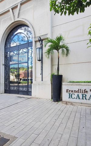 Apartamento à venda com 130m², 3 quartos e 1 vaga Apartamento à venda com 130m², 3 quartos e 1 vagaFachada