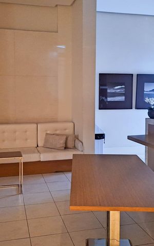 Apartamento à venda com 130m², 3 quartos e 1 vaga Apartamento à venda com 130m², 3 quartos e 1 vagaÁrea comum