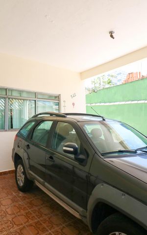Casa à venda com 160m², 4 quartos e 2 vagas Casa à venda com 160m², 4 quartos e 2 vagasGaragem