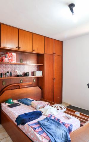 Casa à venda com 160m², 4 quartos e 2 vagas Casa à venda com 160m², 4 quartos e 2 vagasQuarto 1 Suíte