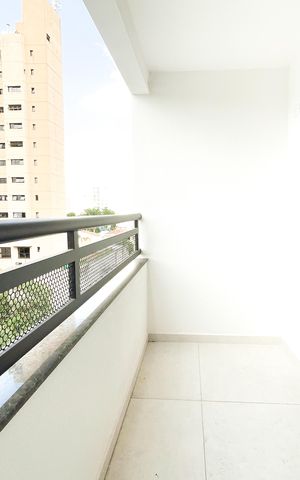 Apartamento à venda com 44m², 2 quartos e 1 vaga Apartamento à venda com 44m², 2 quartos e 1 vagaVaranda