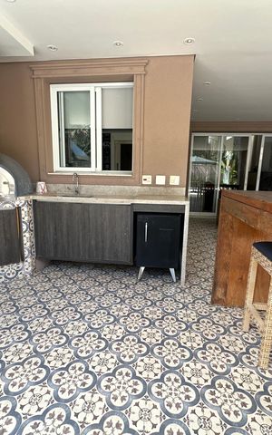 Casa de condomínio à venda com 498m², 3 quartos e 4 vagas Casa de condomínio à venda com 498m², 3 quartos e 4 vagasChurrasqueira