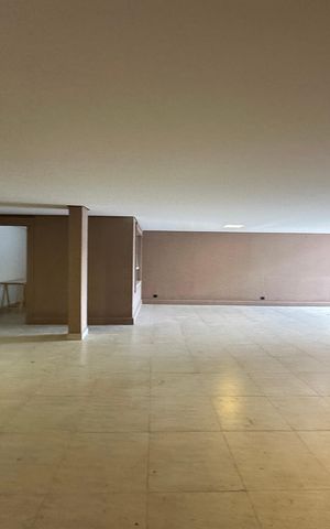 Casa de condomínio à venda com 498m², 3 quartos e 4 vagas Casa de condomínio à venda com 498m², 3 quartos e 4 vagasGaragem