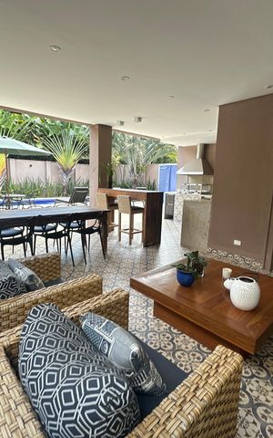 Casa de condomínio à venda com 498m², 3 quartos e 4 vagas Casa de condomínio à venda com 498m², 3 quartos e 4 vagasÁrea comum