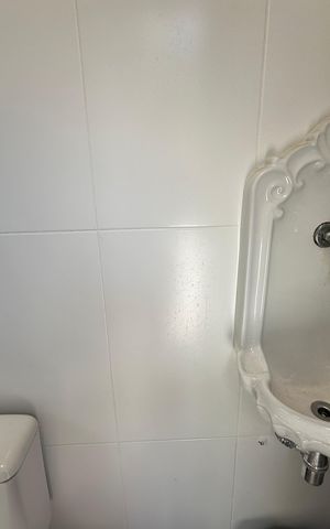 Casa de condomínio à venda com 498m², 3 quartos e 4 vagas Casa de condomínio à venda com 498m², 3 quartos e 4 vagasBanheiro social