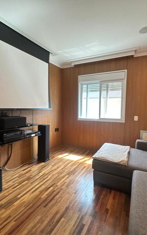 Casa de condomínio à venda com 498m², 3 quartos e 4 vagas Casa de condomínio à venda com 498m², 3 quartos e 4 vagasSala íntima