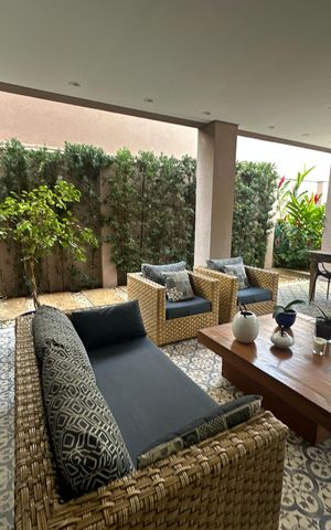 Casa de condomínio à venda com 498m², 3 quartos e 4 vagas Casa de condomínio à venda com 498m², 3 quartos e 4 vagasÁrea comum