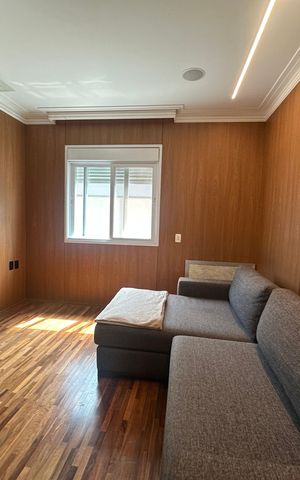Casa de condomínio à venda com 498m², 3 quartos e 4 vagas Casa de condomínio à venda com 498m², 3 quartos e 4 vagasSala íntima