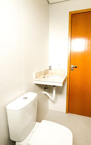 Apartamento à venda com 44m², 2 quartos e 1 vaga Apartamento à venda com 44m², 2 quartos e 1 vagaBanheiro