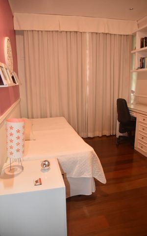 Apartamento à venda com 165m², 5 quartos e 3 vagas Apartamento à venda com 165m², 5 quartos e 3 vagasQuarto