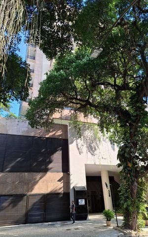 Apartamento à venda com 165m², 5 quartos e 3 vagas Apartamento à venda com 165m², 5 quartos e 3 vagasÁrea comum