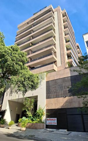 Apartamento à venda com 165m², 5 quartos e 3 vagas Apartamento à venda com 165m², 5 quartos e 3 vagasFachada