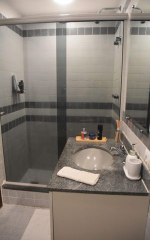 Apartamento à venda com 165m², 5 quartos e 3 vagas Apartamento à venda com 165m², 5 quartos e 3 vagasBanheiro