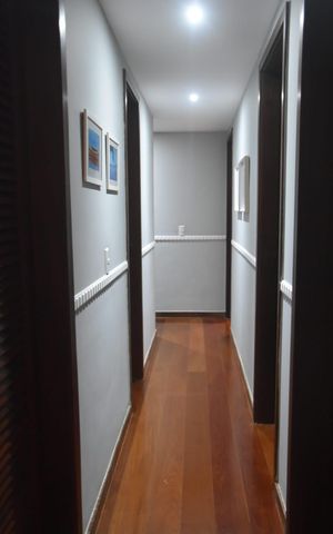 Apartamento à venda com 165m², 5 quartos e 3 vagas Apartamento à venda com 165m², 5 quartos e 3 vagasCorredor