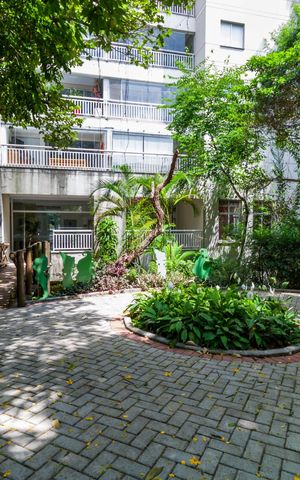Apartamento à venda com 145m², 3 quartos e 3 vagas Apartamento à venda com 145m², 3 quartos e 3 vagas Área verde