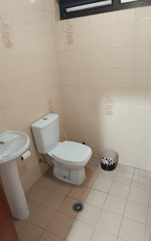 Casa à venda com 256m², 3 quartos e 5 vagasBanheiro