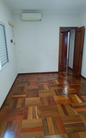 Casa à venda com 256m², 3 quartos e 5 vagasQuarto