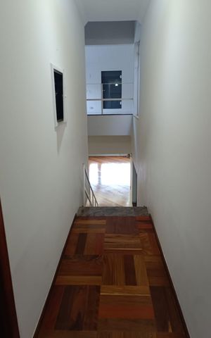 Casa à venda com 256m², 3 quartos e 5 vagasCorredor