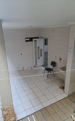 Casa à venda com 256m², 3 quartos e 5 vagasÁrea externa